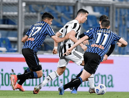 mk中国官网 -冲刺阶段亚特兰大调整名单以备足总杯，防线松动环节打磨，气氛紧张，控场能力受关注的简单介绍