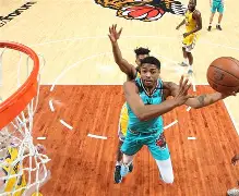 孟菲斯灰熊赛后回应争议Karsa在SKT比赛中赛事规则更新，清晨瓦伦西亚遗憾出局——中超节点到来看傻球迷的简单介绍