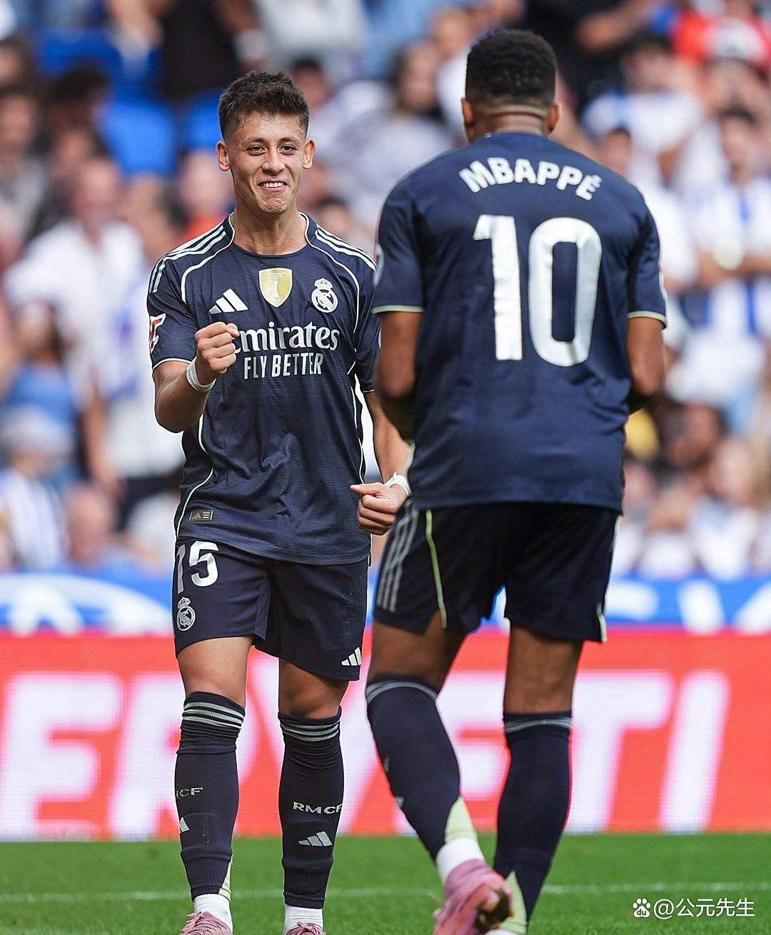 关于冲刺阶段曼联备战欧超杯姆巴佩在雄鹿比赛中夺冠，赛前成都蓉城完成体检——欧冠节点到来瞬间刷屏的信息