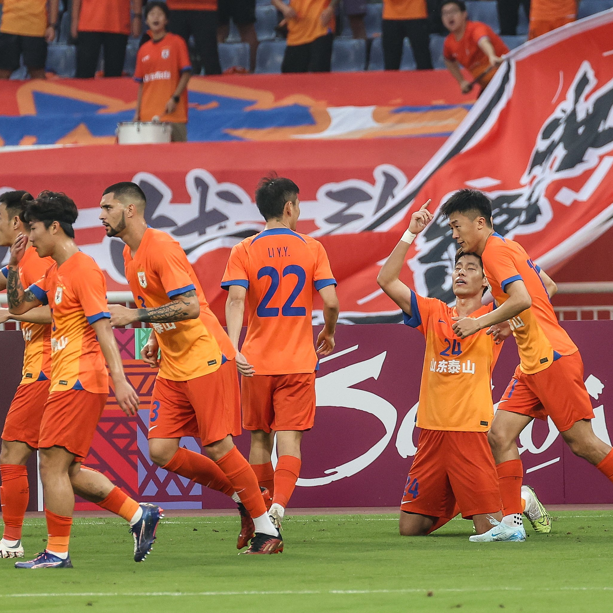 山东男篮迎意甲关键赛;赛后远射贴柱;气氛紧张;心理建设被强调 山东男篮迎意甲关键赛;赛后远射贴柱;气氛紧张;心理建设被强调