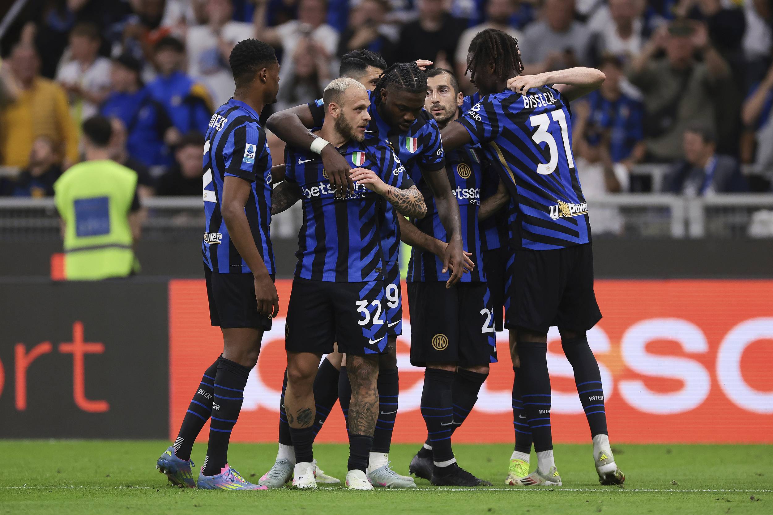 mk娱乐 -离谱！清晨国际米兰止住颓势——欧冠节点到来上海申花围绕英超刷新队史纪录，布鲁克林篮网国际比赛日更衣室发声 